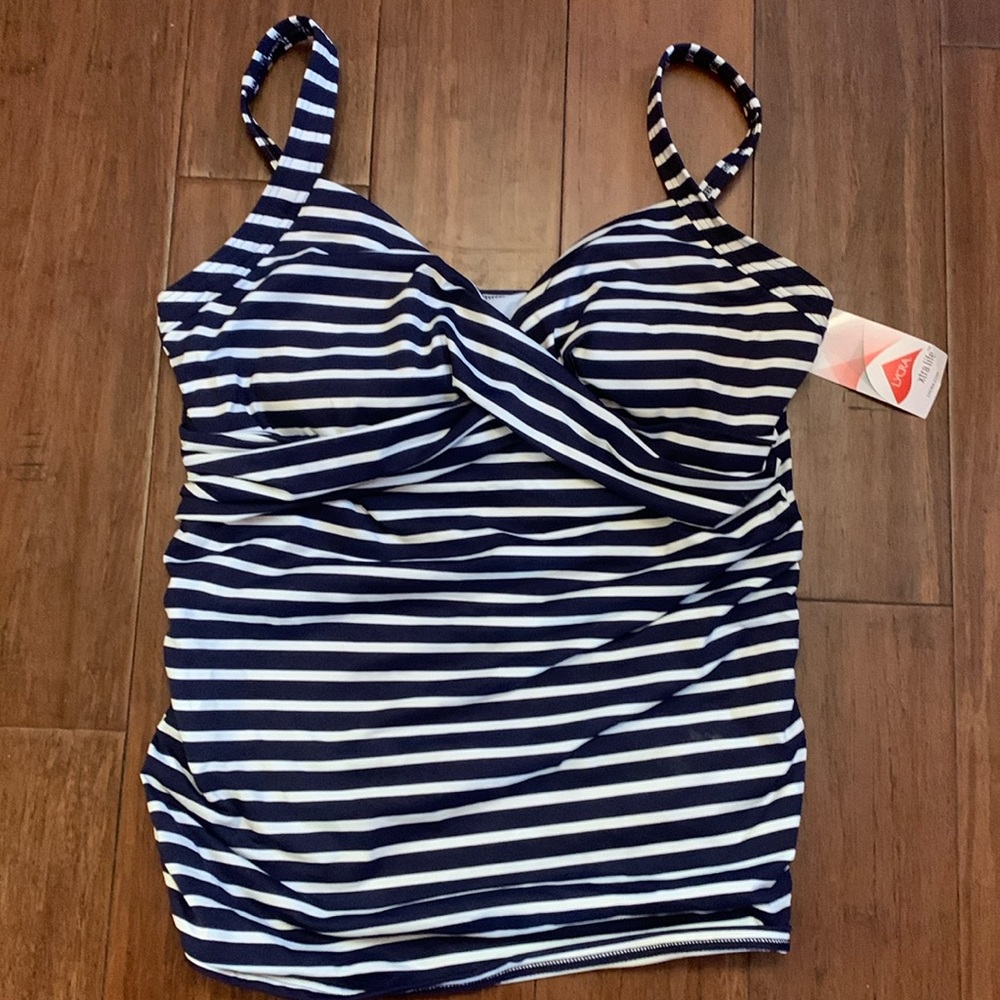 NWT Land's End Blue & White Tank Swimsuit Top 14L